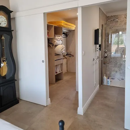 Holiday home Maison 3 Climatise + Garage